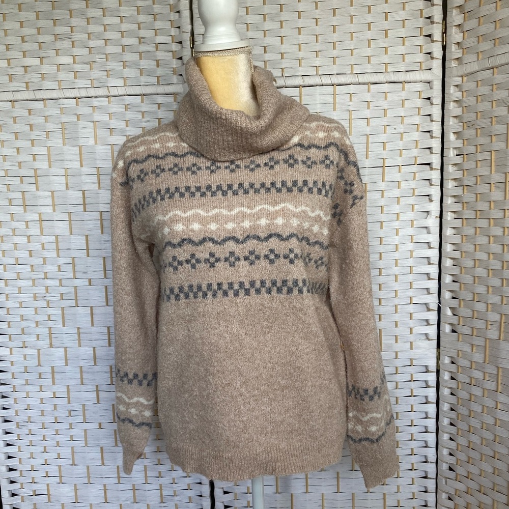 NWT Hem & Thread Fair Isle Turtle Neck Sweater Ivory and Tan with Blue colors - Picture 1 of 12